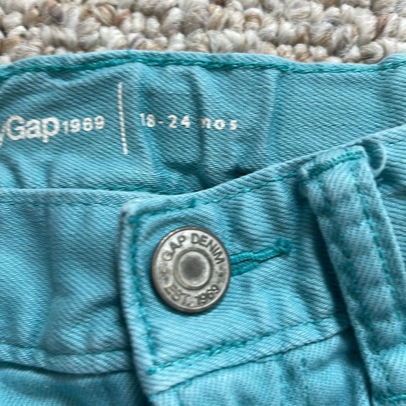 GAP Turquoise Denim Shorts - Picture 3 of 5
